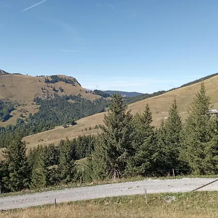 Aux 4 Saisons *